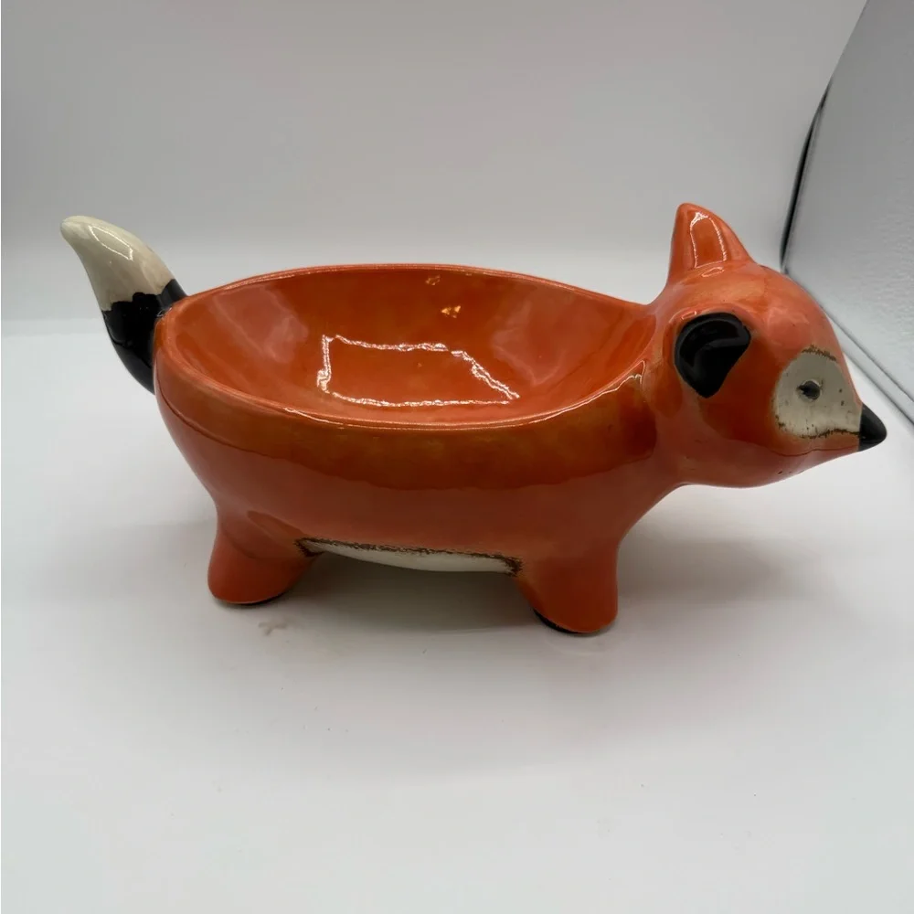 Charming pier 1 Orange Fox Ceramic candy bowl